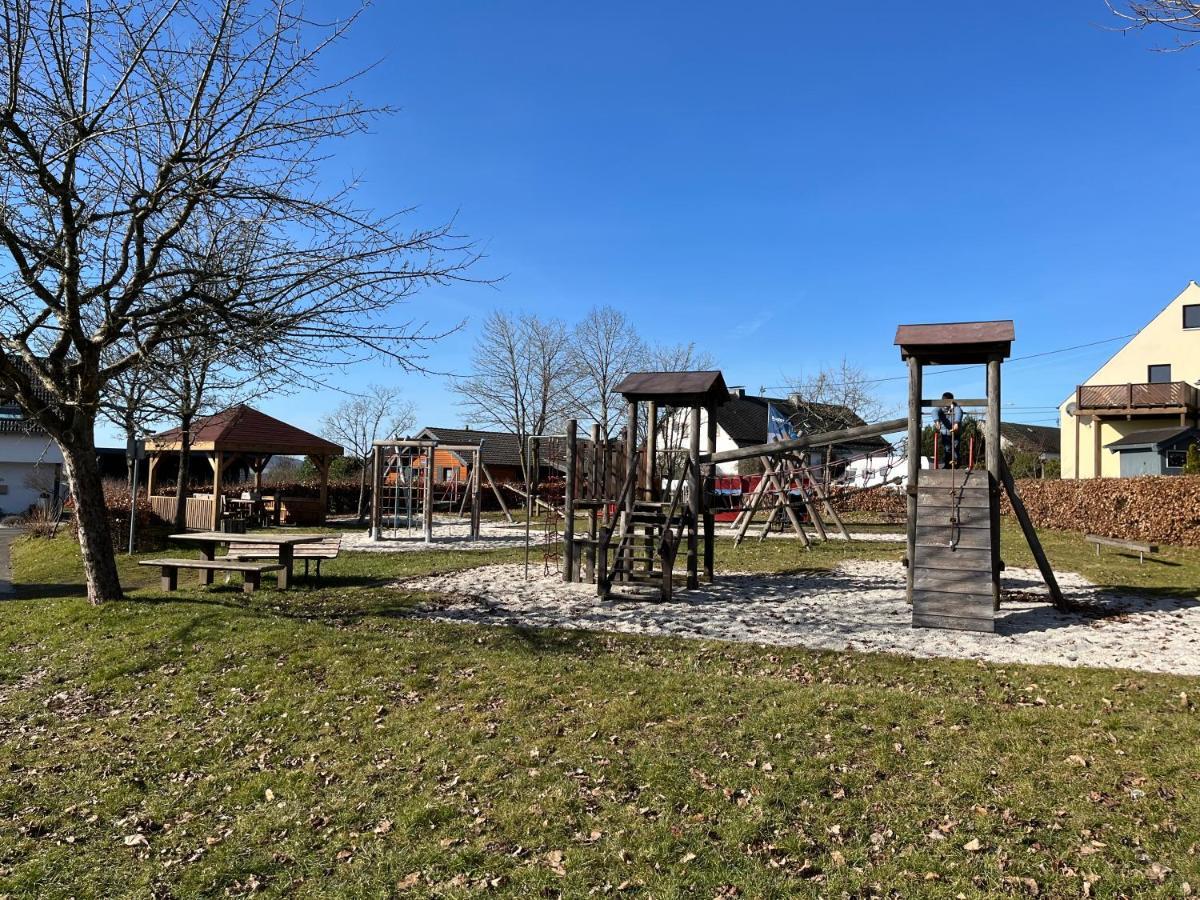 Wohnung Mit Panoramablick Gerolstein Exterior foto